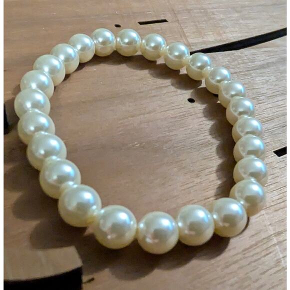 BUNDLE ONLY New Classic Beads Beaded Bracelet Stretch Faux Pearl Heavy Cold - Picture 1 of 4